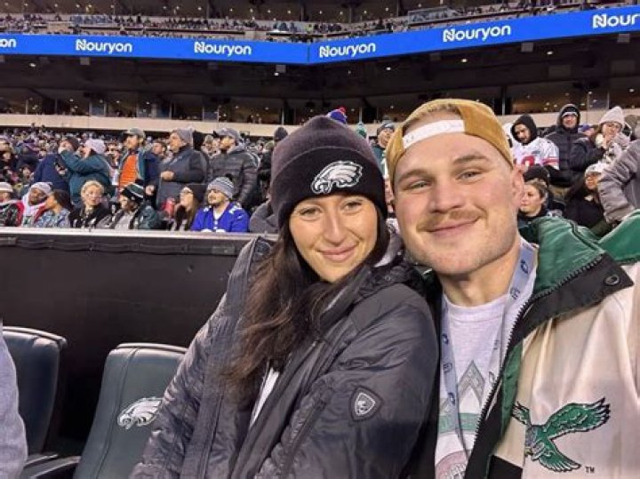 Does Zach Herron have a GF 2019?