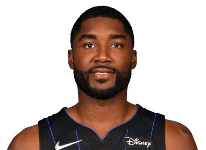 E'twaun Moore (Basketball Player) - Age, Birthday, Bio, Facts, Family, Net Worth, Height & More