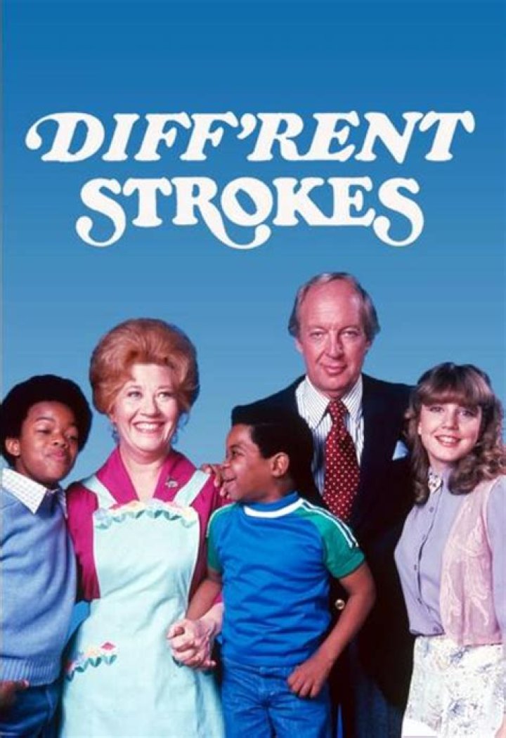 Is Arnold still alive from diff’rent strokes?