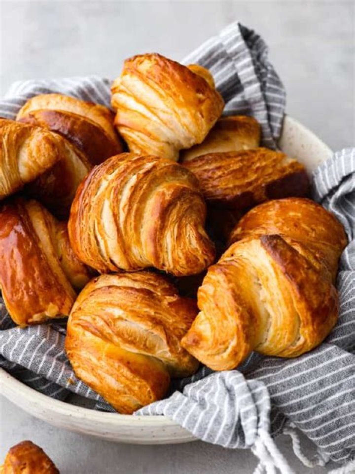 ¿Qué es el pan o croissant más saludable? – Celebrity.fm